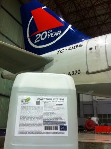 Aircraft cleaning gel